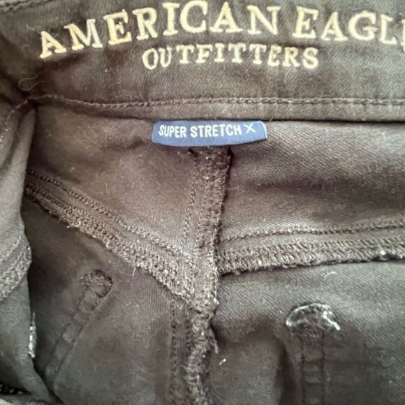 AMERICAN Eagle Outfitters black Super Stretch X distressed jeggings size 2. - Picture 6 of 7